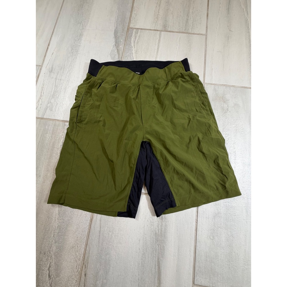 Lululemon Mens Hybrid Olive Green Black Lined Athletic Shorts Size L